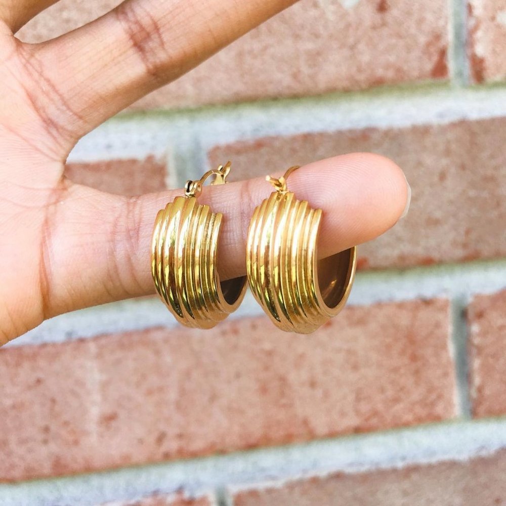 Chunky 18K Gold Hoop Earrings